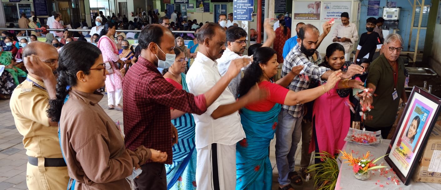 കൊയിലാണ്ടി താലൂക്ക് ആശുപത്രിയിൽ സിസ്റ്റർ ലിനി അനുസ്മരണം നടന്നു കൊയിലാണ്ടി താലൂക്ക് ആശുപത്രിയിൽ സിസ്റ്റർ ലിനി അനുസ്മരണം നടന്നു
