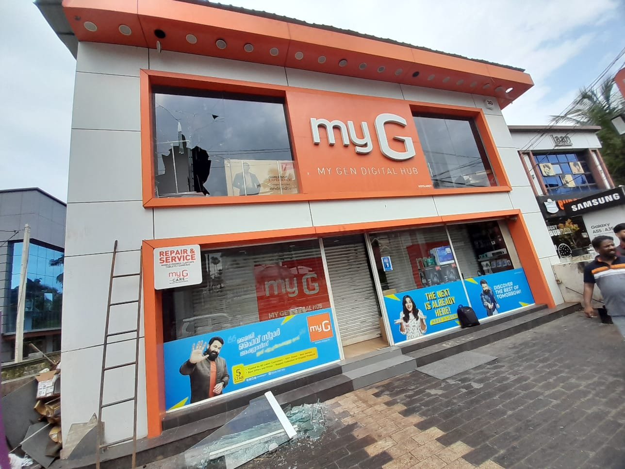 കൊയിലാണ്ടി മൈജിയിൽ മോഷണം കൊയിലാണ്ടി മൈജിയിൽ മോഷണം