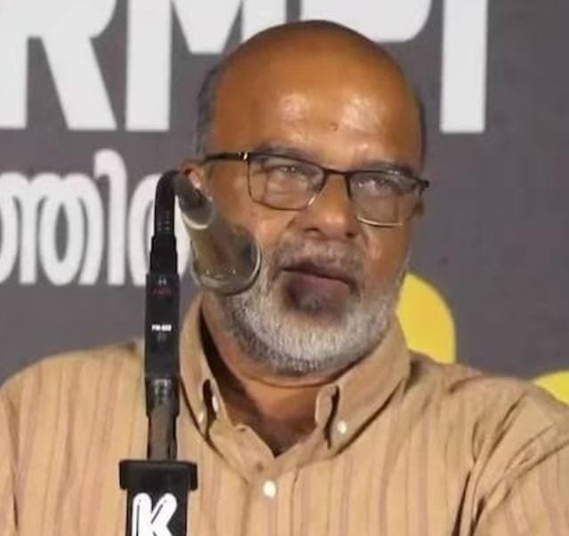 ആർഎംപി നേതാവ് ഹരിഹരന്റെ വീടിന് സ്ഫാേടക വസ്തു എറിഞ്ഞു; പോലീസ് കേസ് എടുത്തു ആർഎംപി നേതാവ് ഹരിഹരന്റെ വീടിന് സ്ഫാേടക വസ്തു എറിഞ്ഞു; പോലീസ് കേസ് എടുത്തു