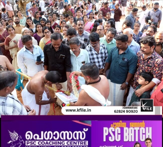 മന്ദമംഗലം സ്വാമിയാർകാവ് ഭഗവതി ക്ഷേത്രത്തിൽ വസൂരി മാല വരവാഘോഷം തുടങ്ങി