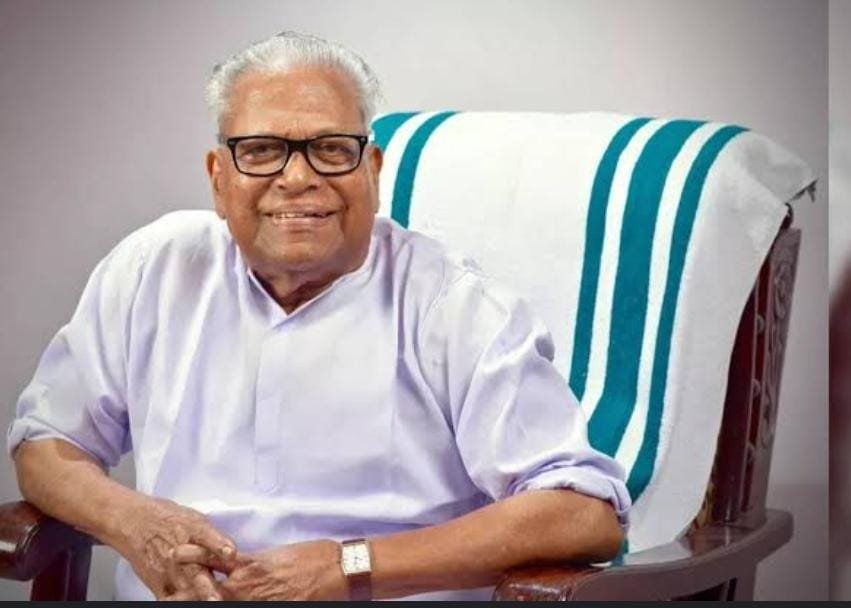 ഇന്ത്യയിലെ ഏറ്റവും മുതിർന്ന കമ്യൂണിസ്റ്റ് നോതാവും മുൻ മുഖ്യമന്ത്രിയുമായ വി.എസ്. അച്യുതാനന്ദൻ വിടവാങ്ങി