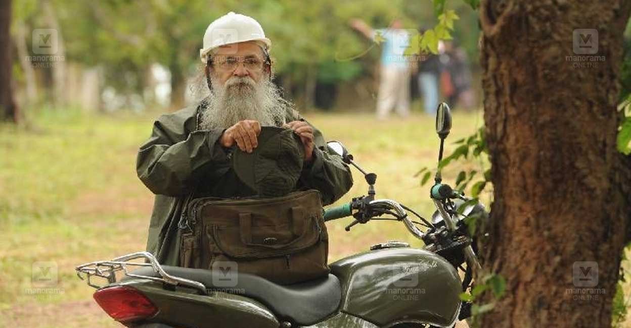 പച്ചബൈക്കിൽ പ്രകൃതിയിലേക്കൊരു ജീവിതയാത്ര പച്ചബൈക്കിൽ പ്രകൃതിയിലേക്കൊരു ജീവിതയാത്ര